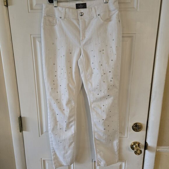 Chico’s So Slimming Ankle Jeans 0.5 US 6 White Rhinestone Pearl Embellished Stre - Picture 1 of 11